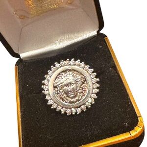 Vintage Stunning 925 Sterling Silver Medusa Ring with Crystal Accents